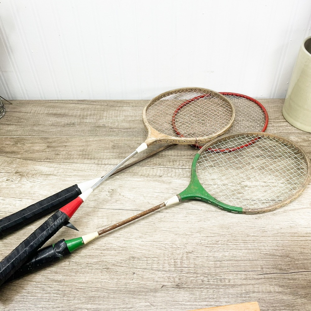 Vintage Badminton Racket Set Regent Scorpion Red Wood Metal Sports Decor 3pc - Picture 3 of 12